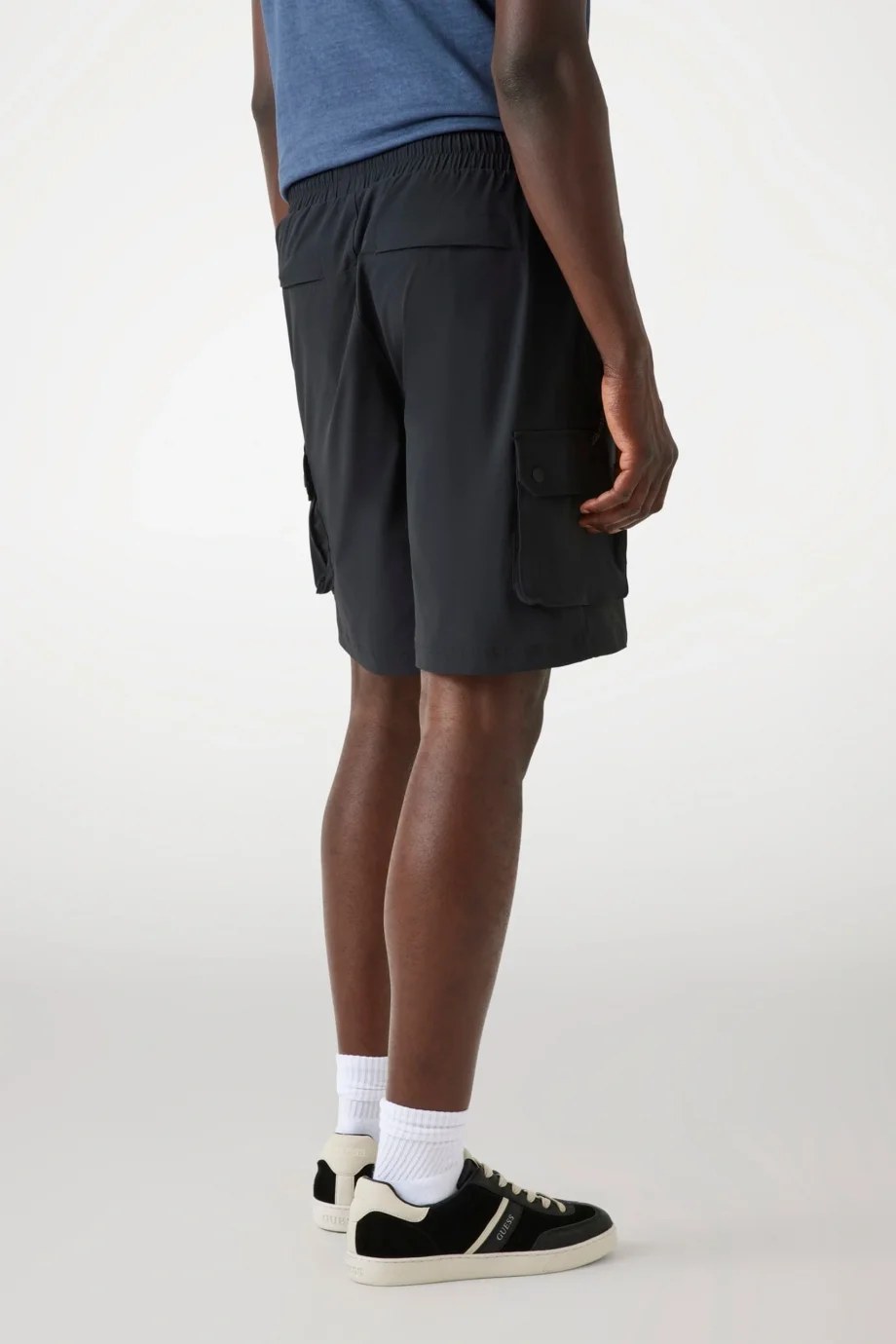 Guess Albino Erkek Siyah Aktif Loose Fit Şort Z5YD00WH2H0-JBLK