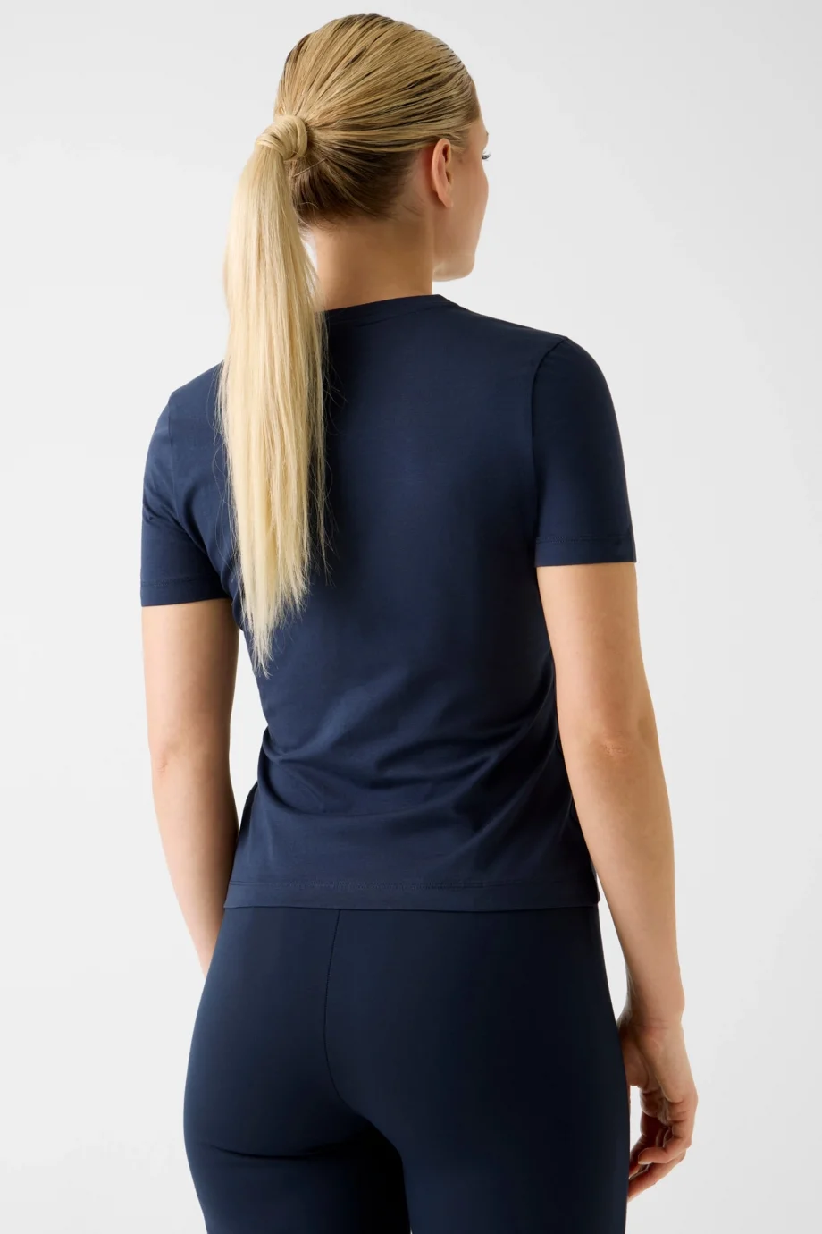 Guess Anita Bisiklet Yaka Kısa Kollu Kadın Lacivert T-shirt V6RI15J1314-G7F3