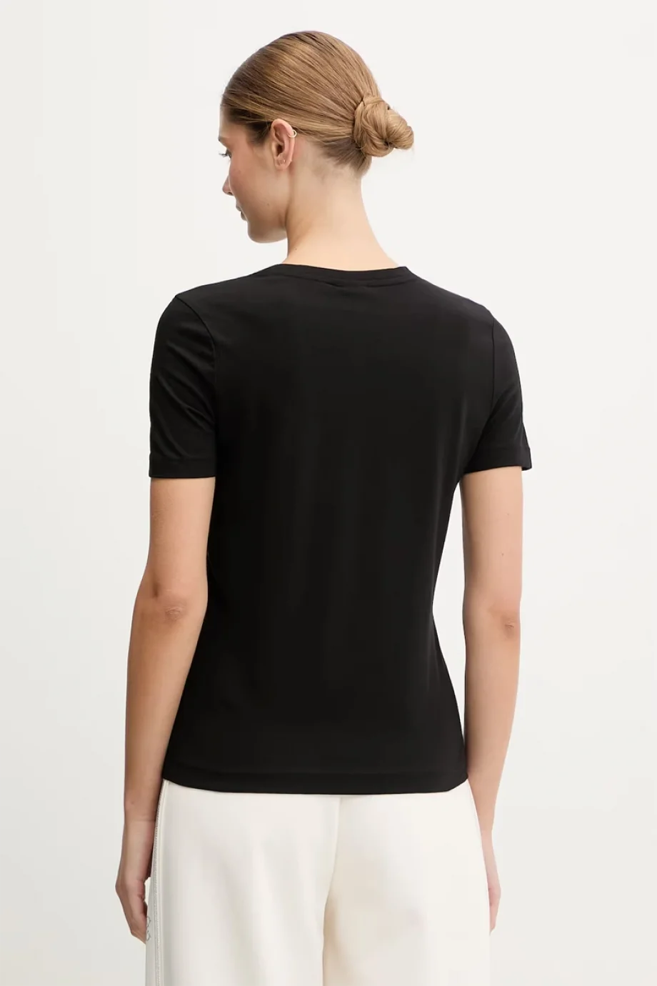 Guess Anita Bisiklet Yaka Kısa Kollu Kadın Siyah T-shirt V6RI15J1314-JBLK