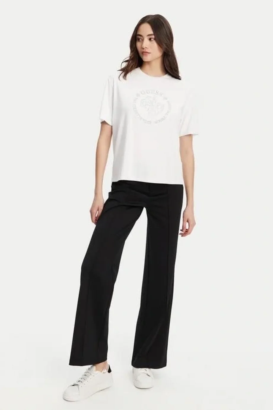 Guess Carla Kadın Beyaz Aktif Boxy Fit T-Shirt V5YI05KCOA2-G011