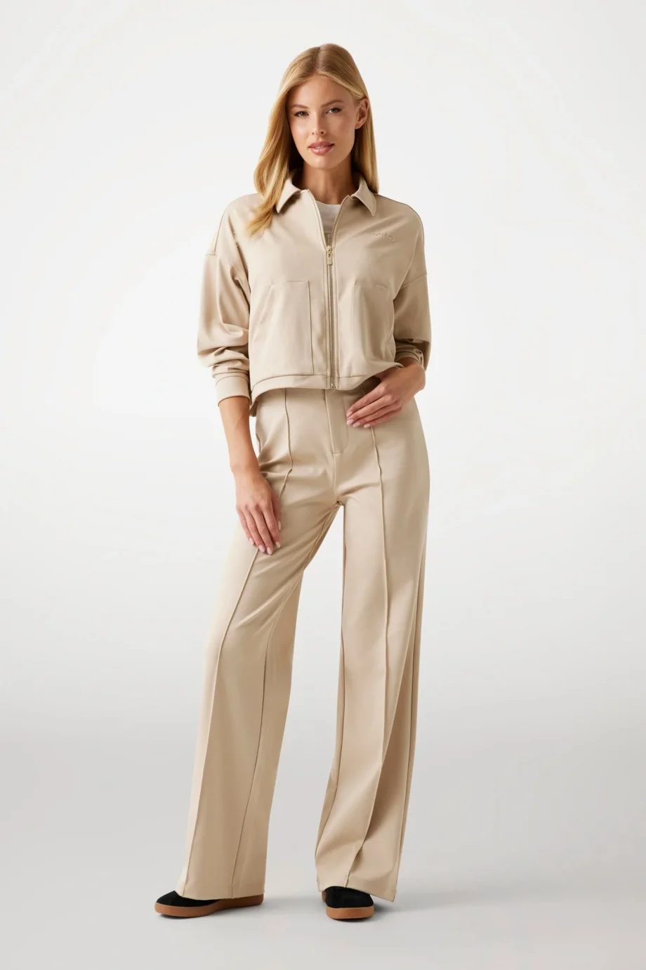 Guess Carla Kadın Kahverengi Aktif Ceket V5YL08KCX42-G1DR