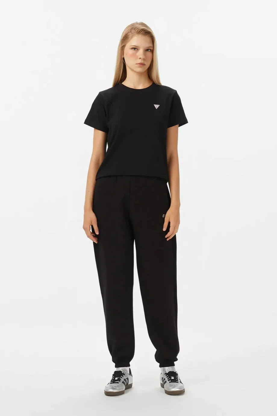 Guess Cecilia Kadın Siyah Aktif Scuba Eşofman Altı V4BB13K7UW2-JBLK