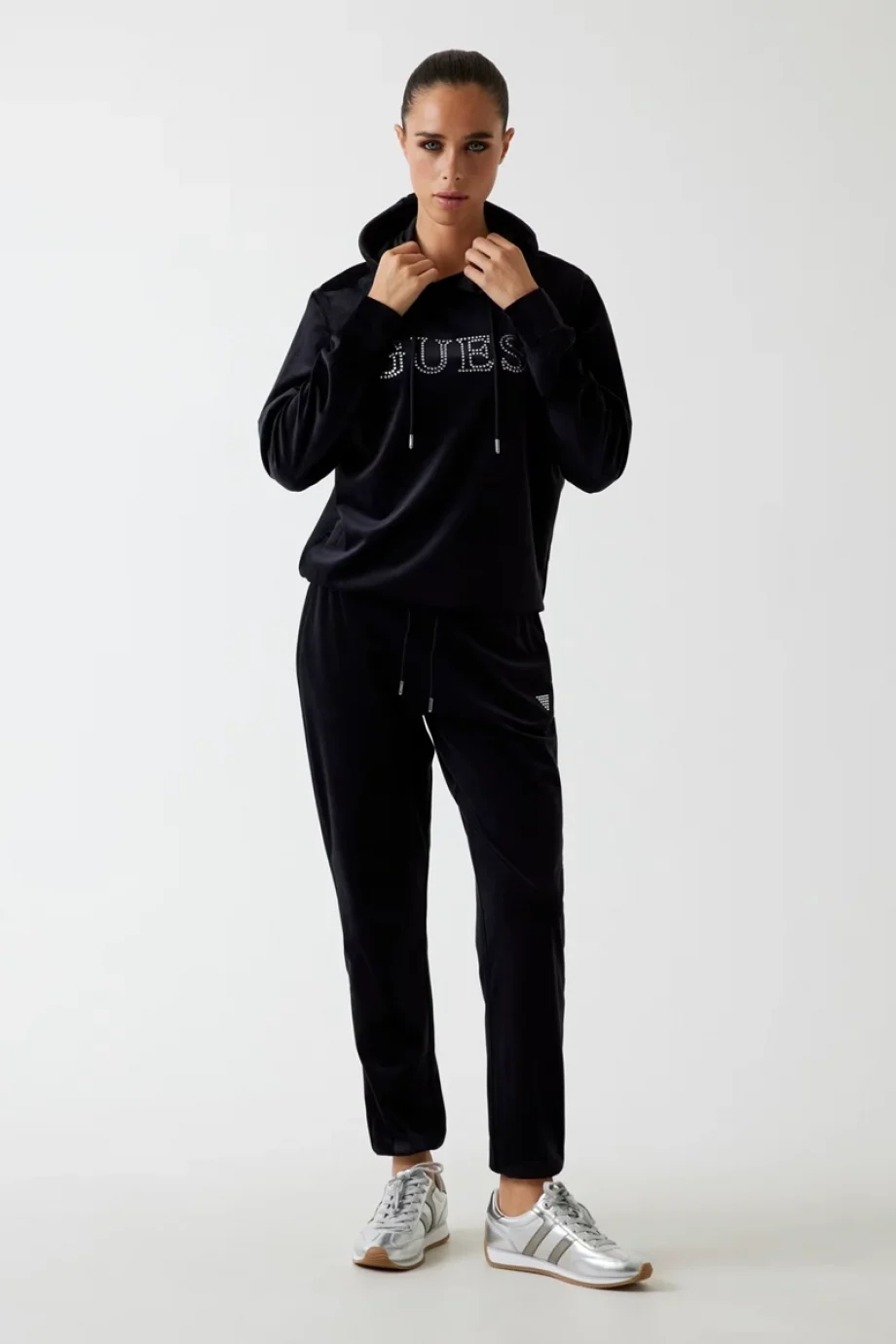 Guess Couture Kadın Siyah Aktif Sweatshirt V4RQ25K0232-JBLK