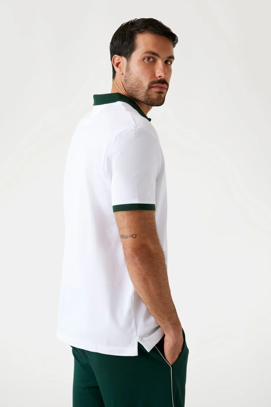 Guess Emblem Erkek Beyaz Regular Fit Polo T-Shirt M5YP03KCJV1-G011