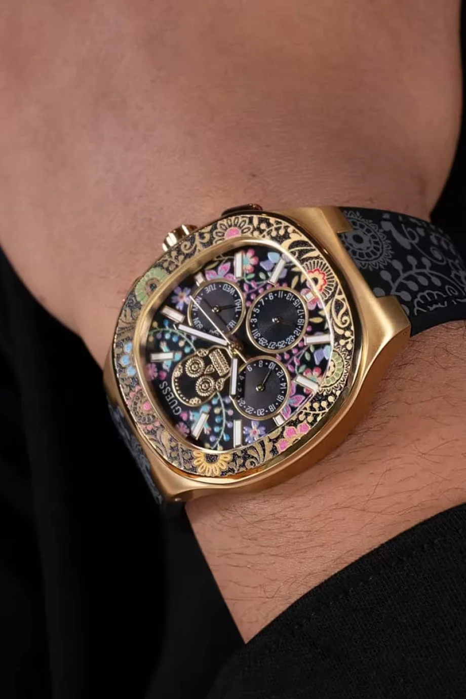 Guess Erkek Kol Saati GUGW0784G1