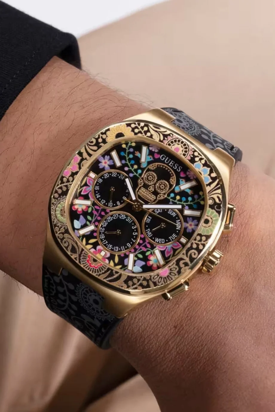 Guess Erkek Kol Saati GUGW0784G1