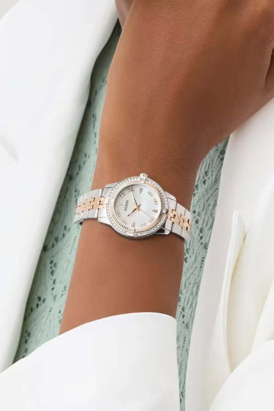 Guess Kadın  Metalik Kol Saati GUGW1027L5