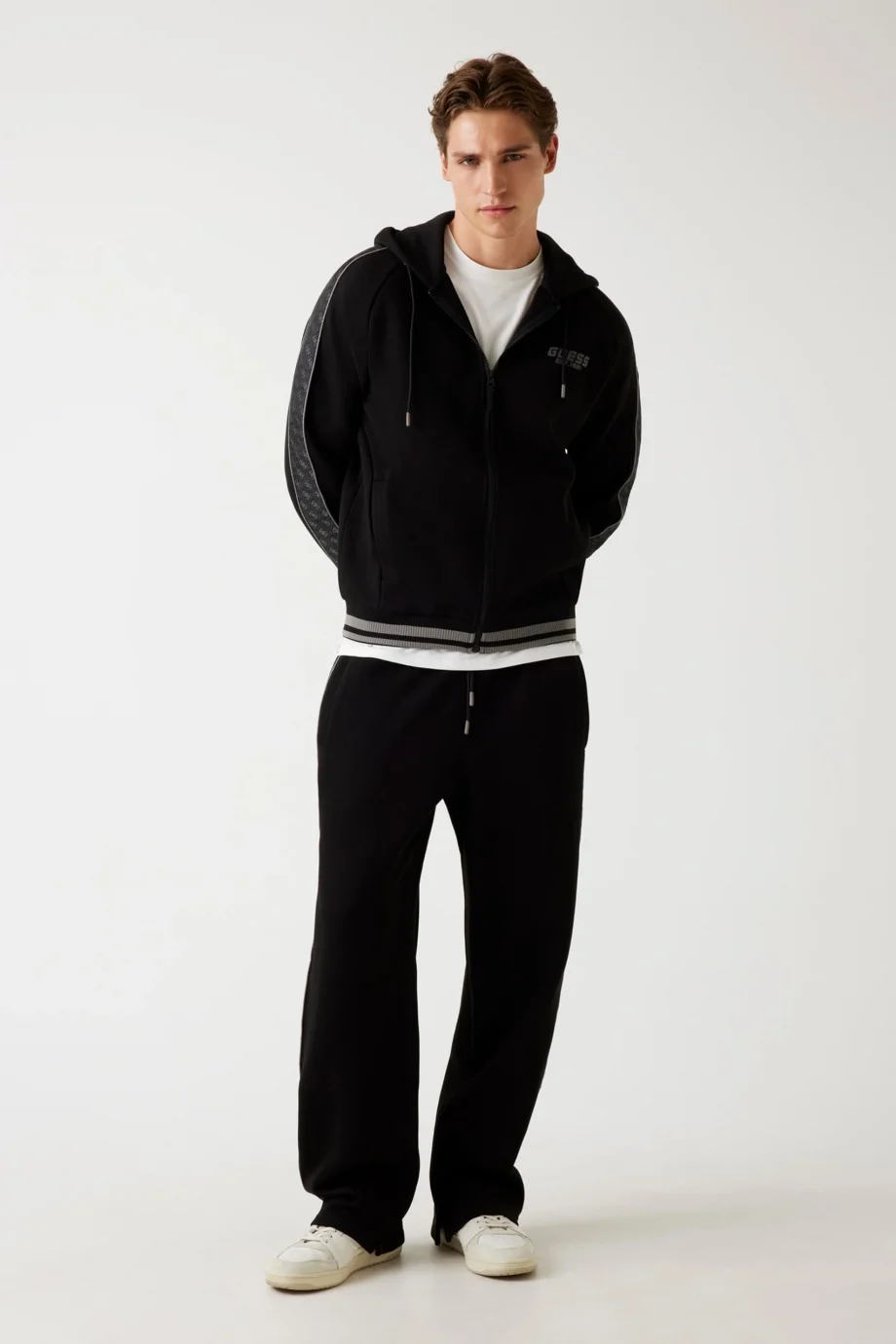 Guess Finlo Erkek Siyah Aktif Regular Fit Eşofman Altı Z5BB06KB3P2-JBLK