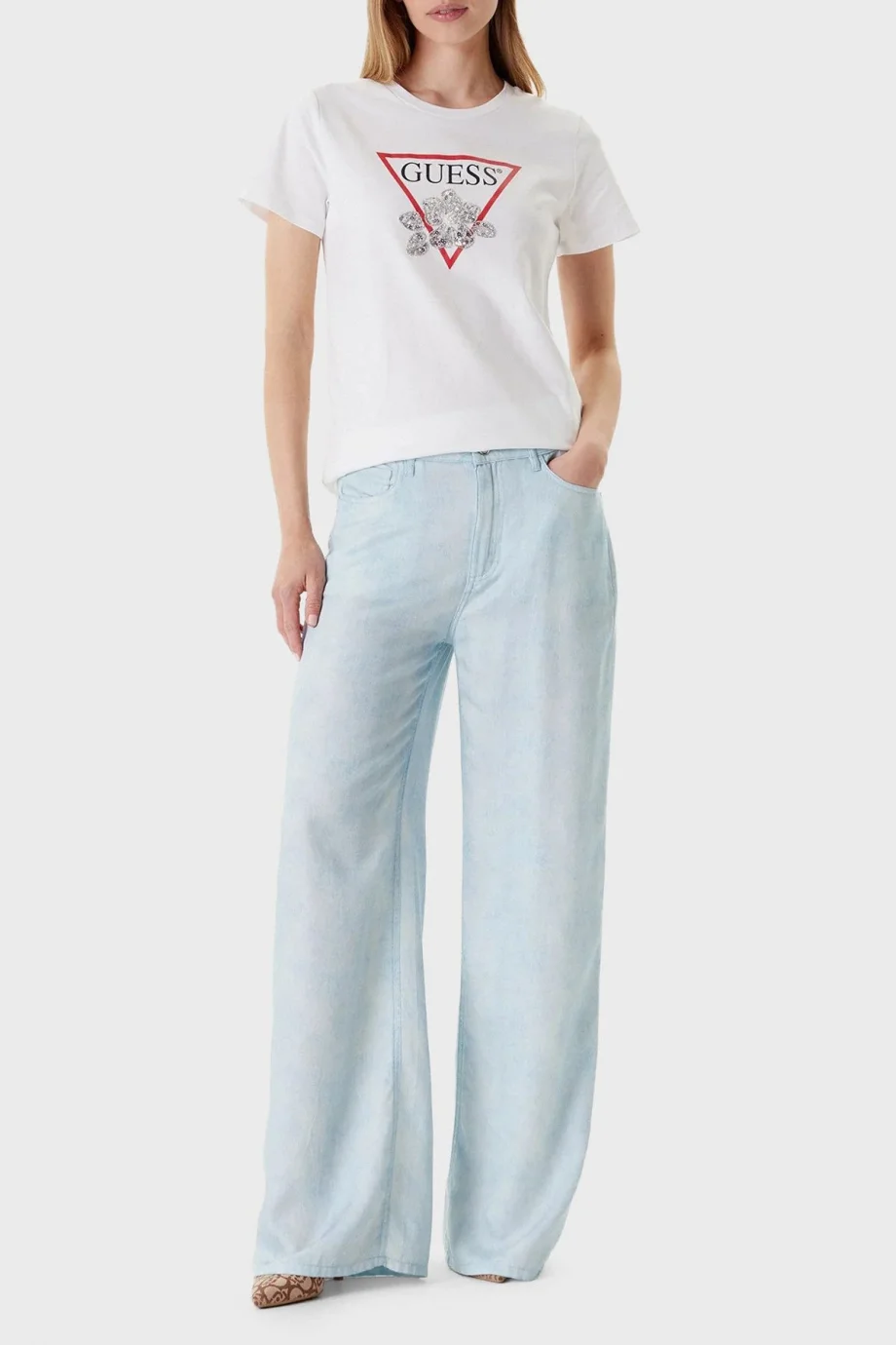 Guess Flower Kadın Beyaz Regular Fit T-Shirt W5YI38I3Z14-G011