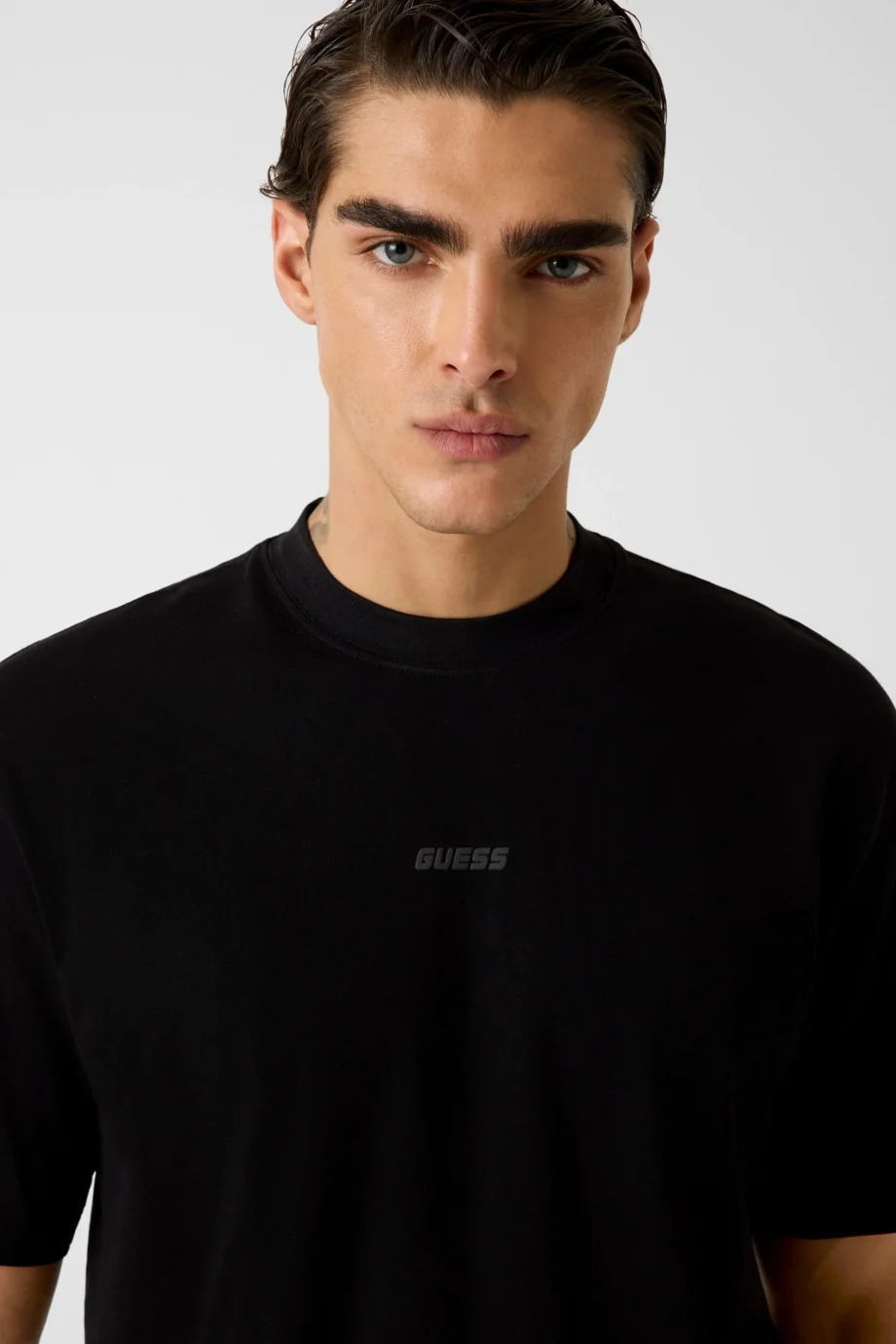 Guess Giano Bisiklet Yaka Kısa Kollu Erkek Siyah T-shirt Z6RI16I3Z14-JBLK