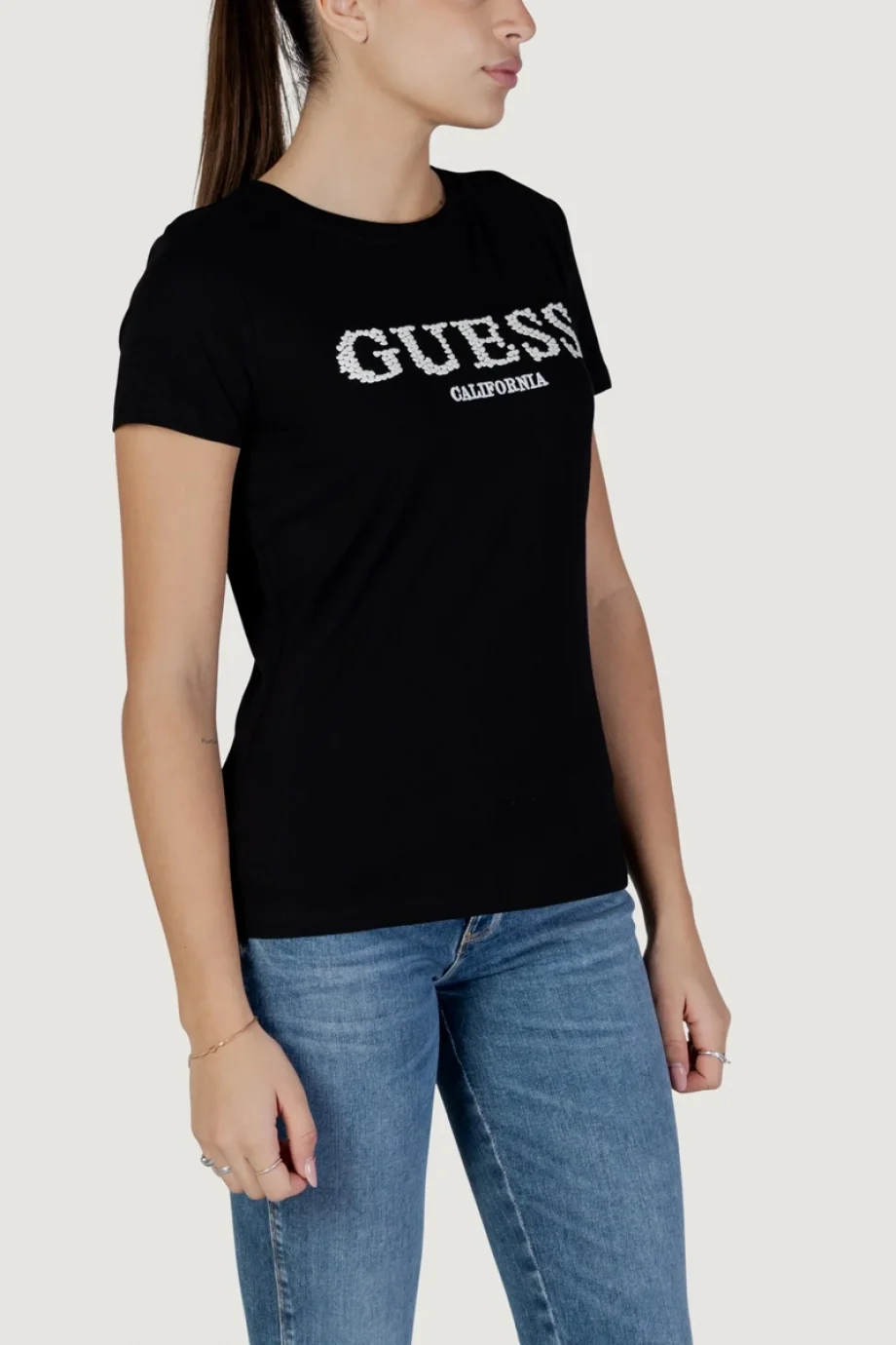 Guess Giuditta Bisiklet Yaka Kısa Kollu Kadın Siyah T-shirt V6RI11J1314-JBLK