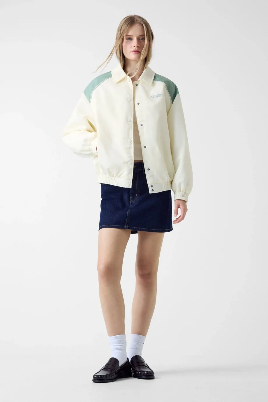 Guess GJ Heritage Rüzgarlık Kadın Krem Yağmurluk W6RL35WHAA2-G053