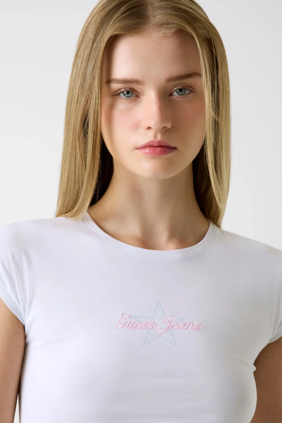 Guess GJ Kısa Kollu Reglan Yıldızlı Baby Kadın Beyaz T-shirt W6RI21J1314-G011