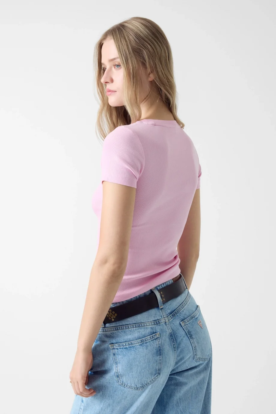 Guess GJ Kolsuz Bisiklet Yaka Nakışlı Dar Kesim Kadın Pembe Top W6RP21KA0H1-G65F