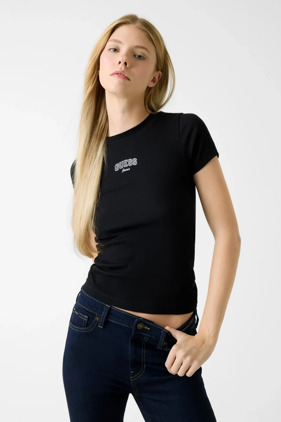 Guess GJ Kolsuz Bisiklet Yaka Nakışlı Dar Kesim Kadın Siyah Top W6RP21KA0H1-JBLK