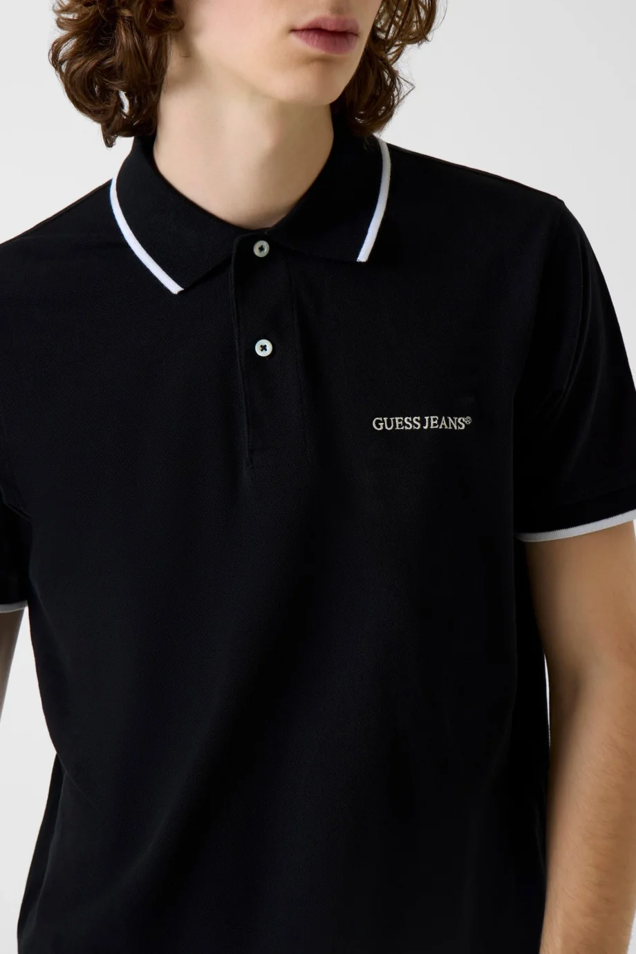 Guess GJ Normal Kesim Nakışlı Kısa Kollu Çizgili Detaylı Polo Yakalı Erkek Çok Renkli Polo T-shirt M6RP24KCJV1-S9HJ