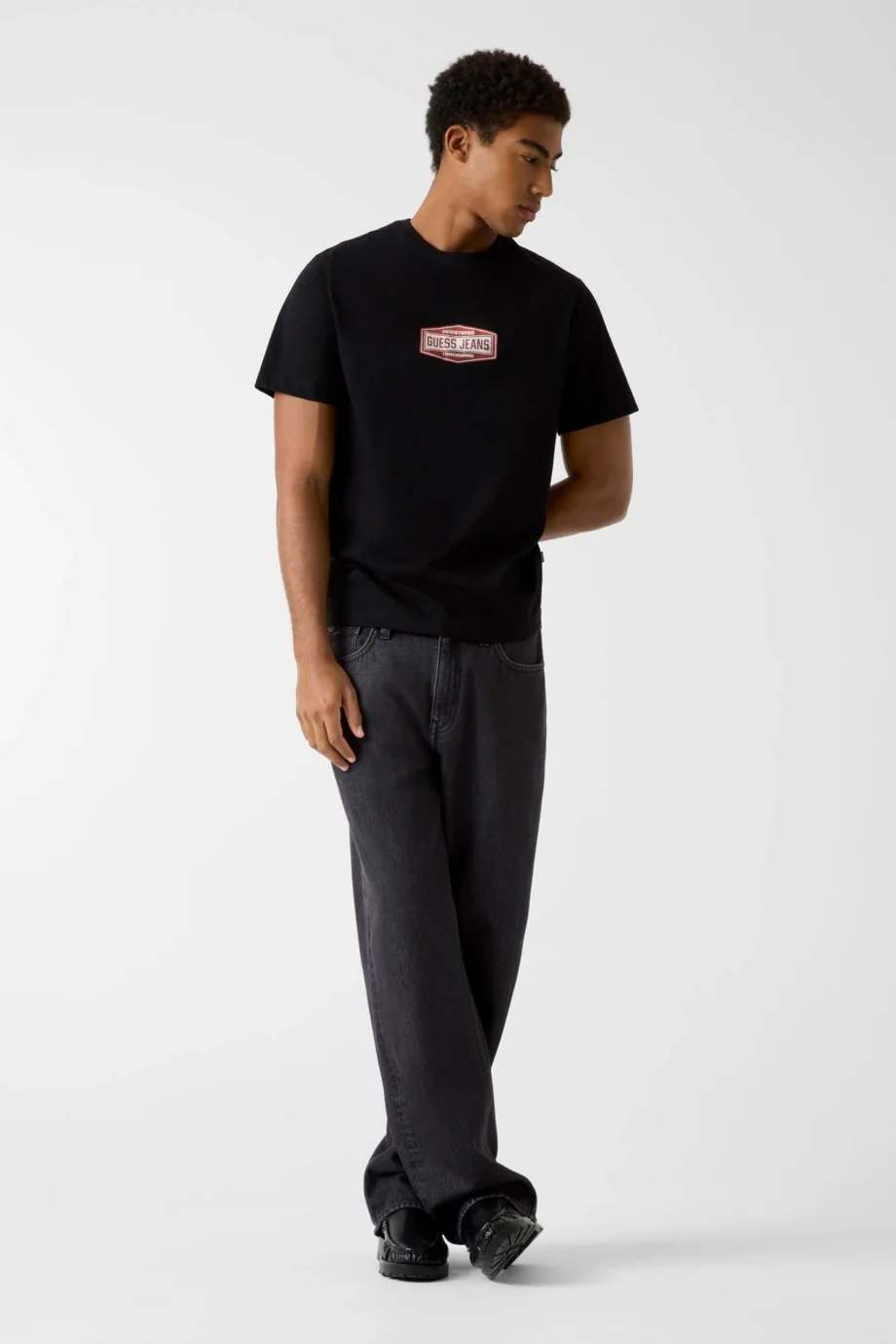 Guess GJ Normal Kesim Tescilli Marka Logolu Erkek Siyah T-shirt M6RI41K8FQ4-JBLK