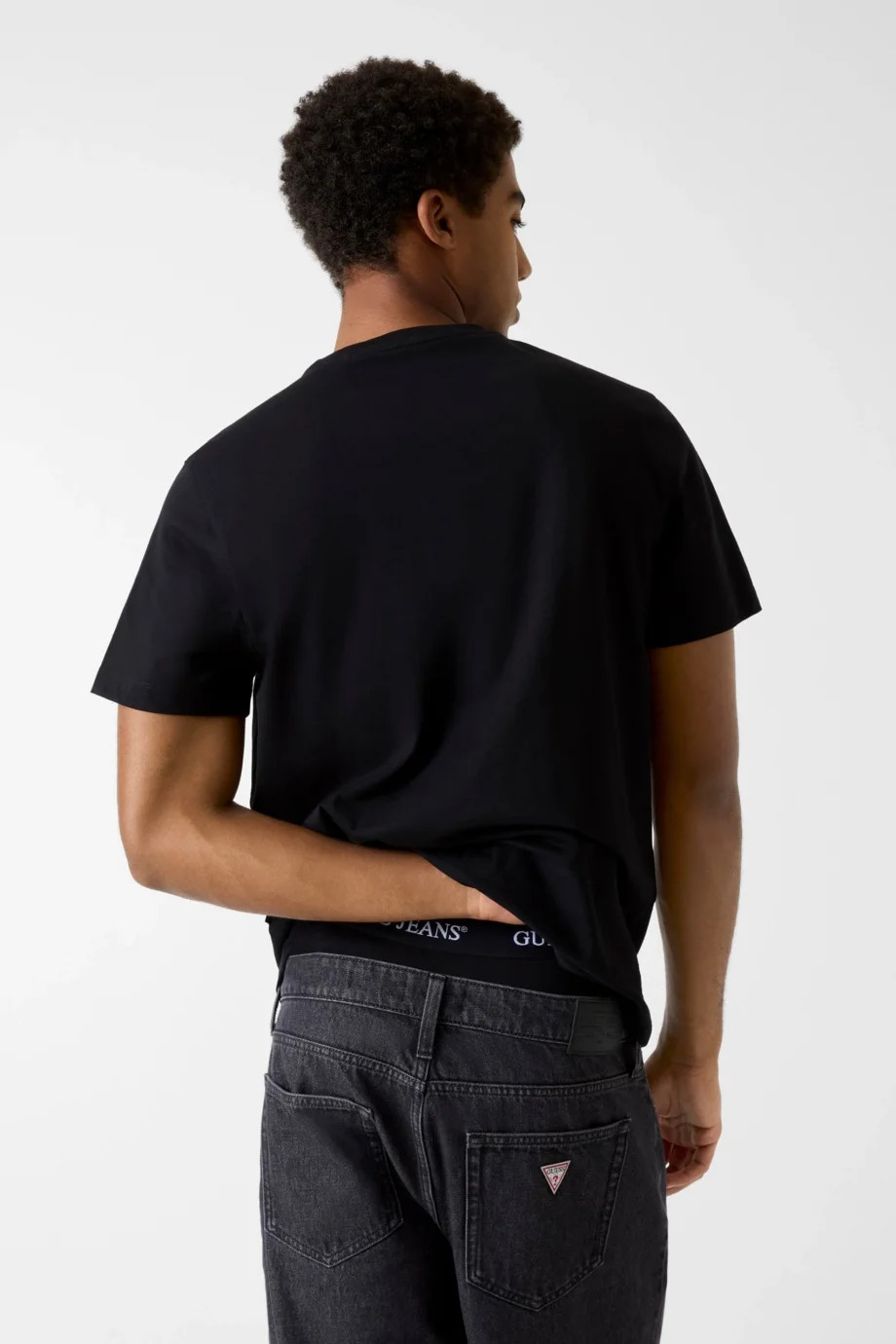 Guess GJ Normal Kesim Tescilli Marka Logolu Erkek Siyah T-shirt M6RI41K8FQ4-JBLK