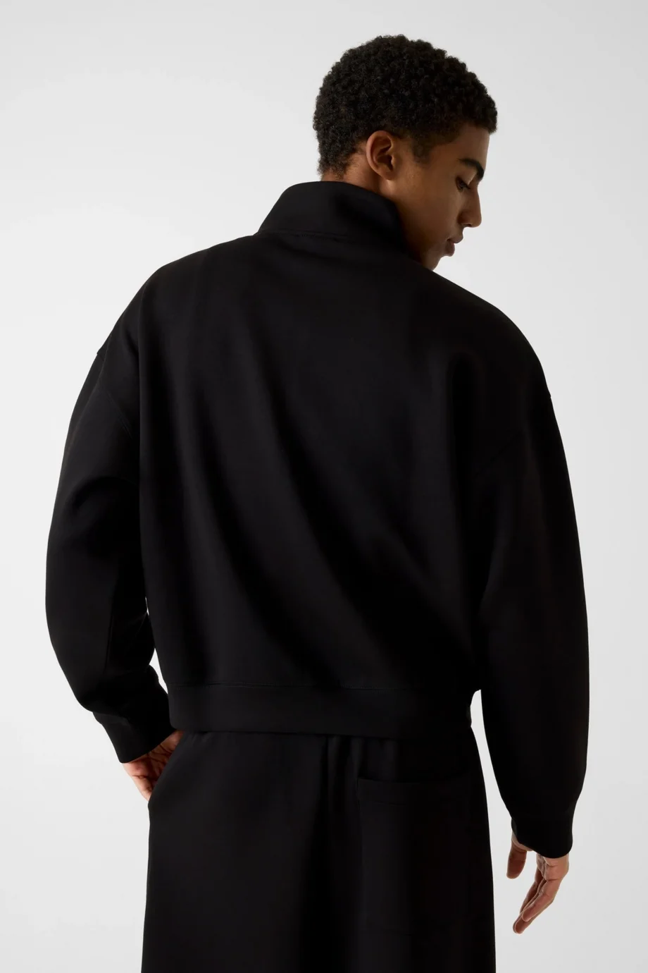 Guess GJ Scuba Tam Fermuarlı Dik Yaka Erkek Siyah Sweatshirt M6RQ28KD122-JBLK