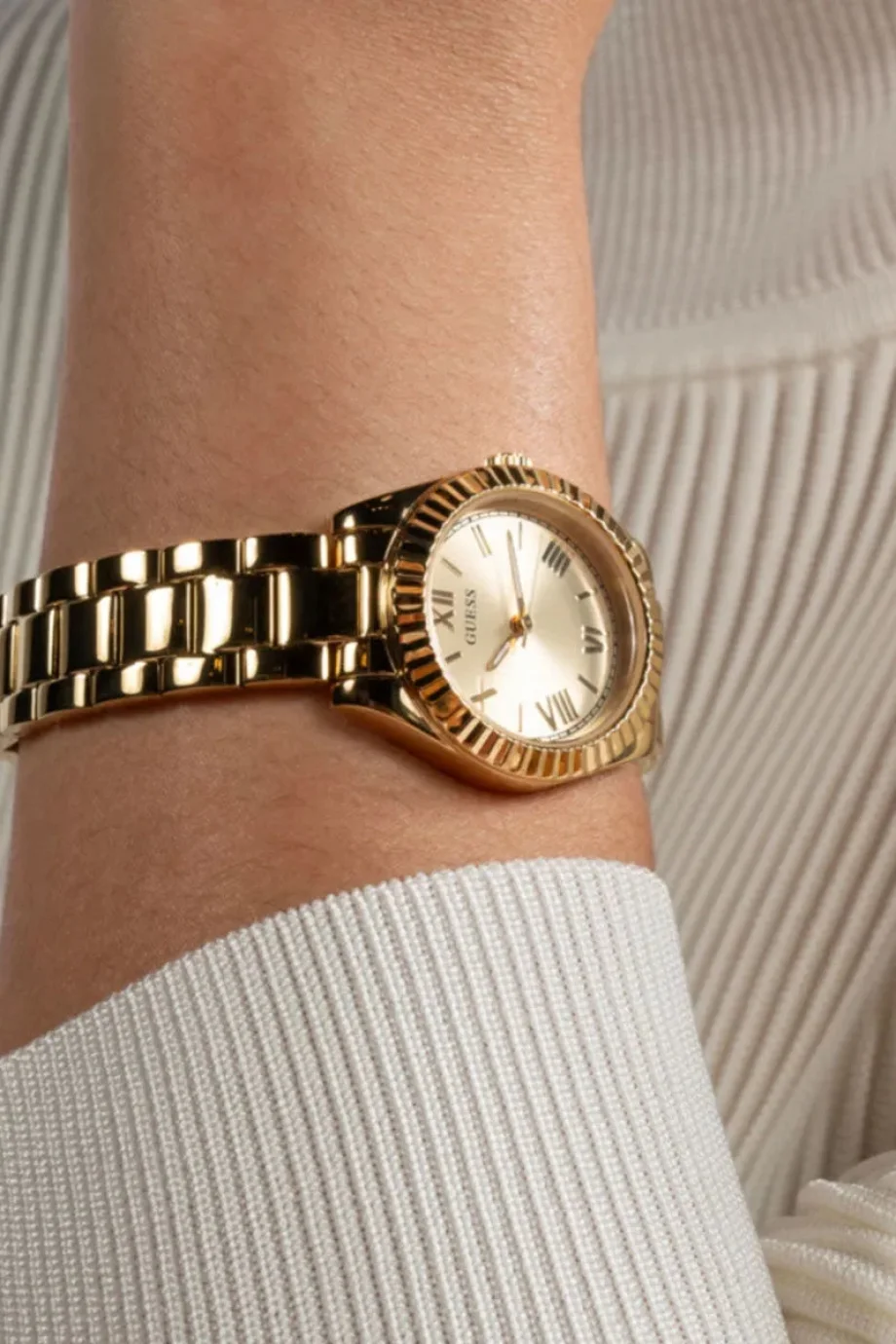 Guess Kadın Gold Kol Saati GUGW0687L2