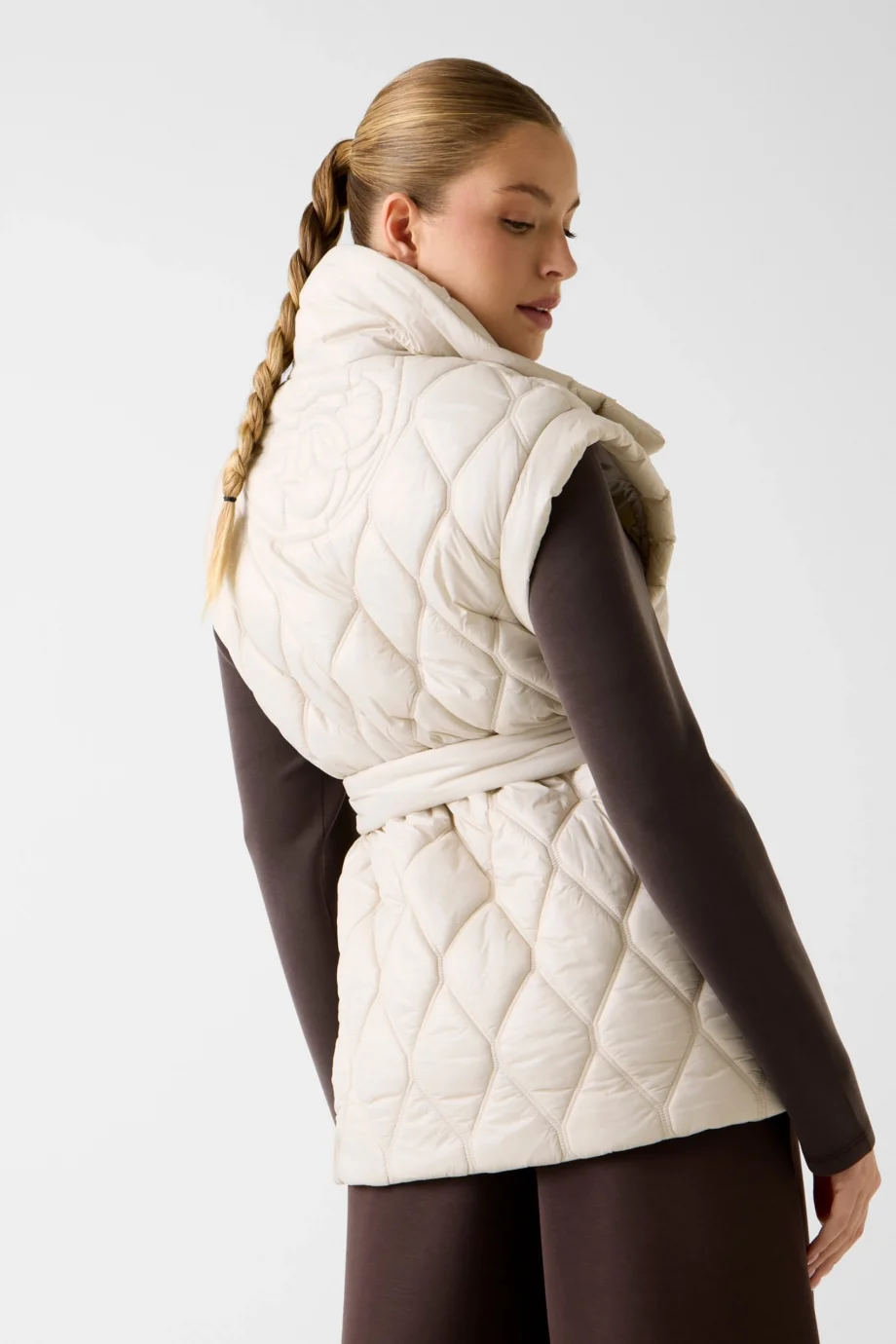 Guess Hilma Kolsuz Şişme Kadın Bej Yelek V6RN01WL832-G9L9