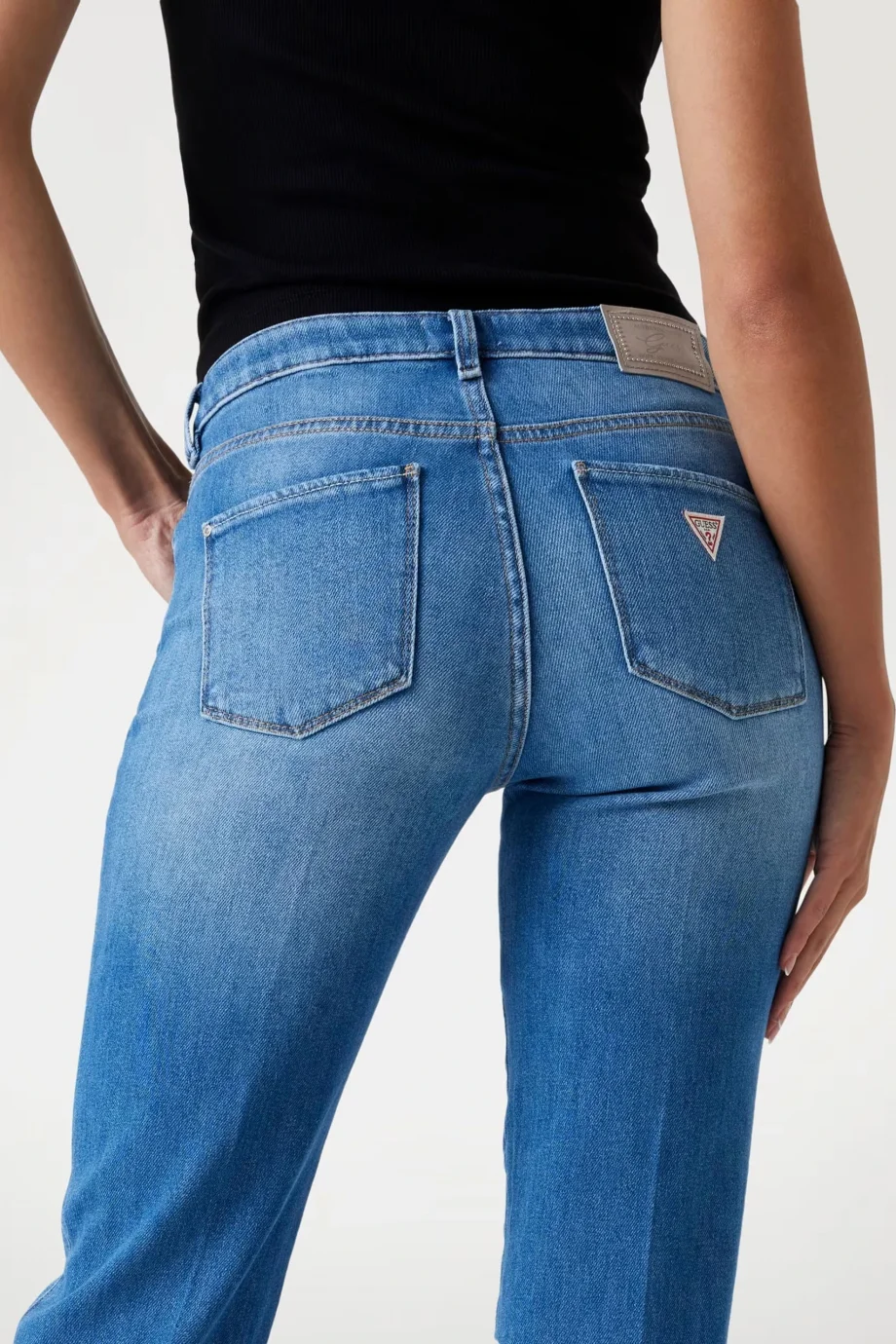 Guess Indigo Kadın Mavi Regular Fit Jean W5BA15D0614-WNWA