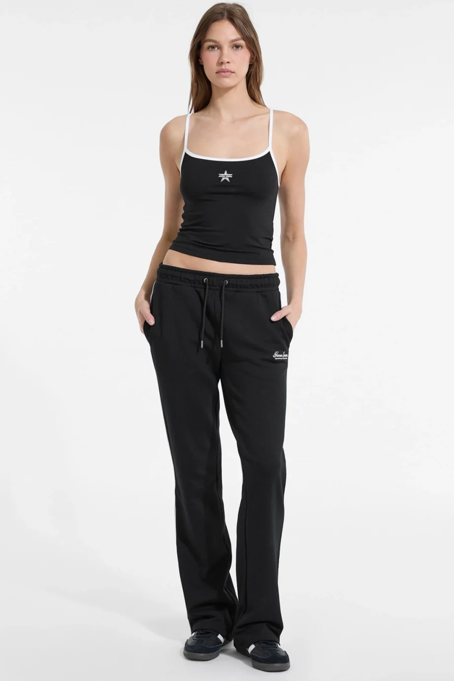 Guess Jeans Kadın Siyah Regular Fit Eşofman Altı W5YB32K68I4-JBLK