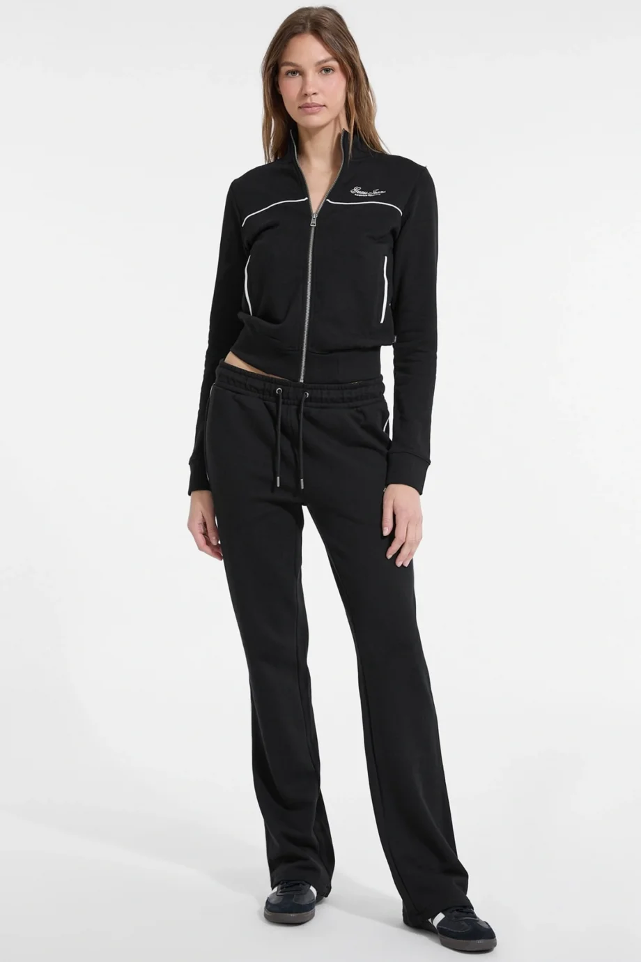 Guess Jeans Kadın Siyah Regular Fit Eşofman Altı W5YB32K68I4-JBLK