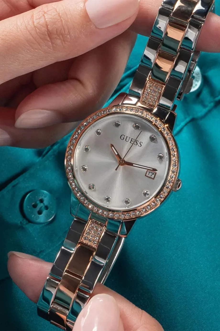 Guess Kadın  Kol Saati GUGW0725L2