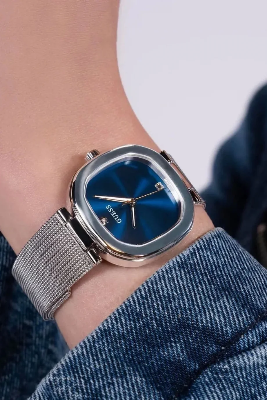 Guess Kadin Metalik Gri Kol Saati GUGW0768L1