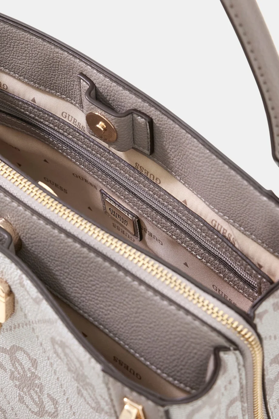 Guess Karnilla Logolu Girlfriend Kadın Siyah El Çantası HWOS9901060-DKO