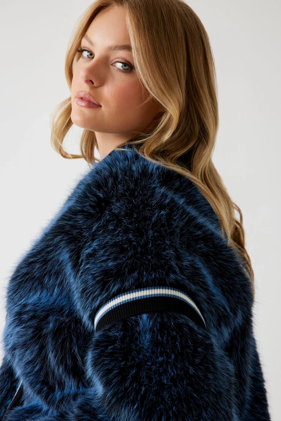 Guess Katia Kadın Çok Renkli Kürk W5BL67W3790-FBDA