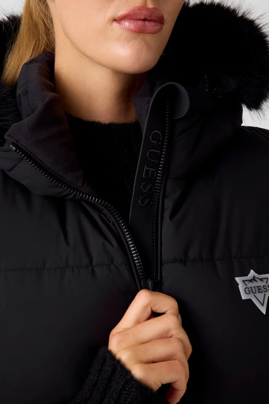 Guess Katrina Kadın Siyah Yelek W5BL81W3282-JBLK