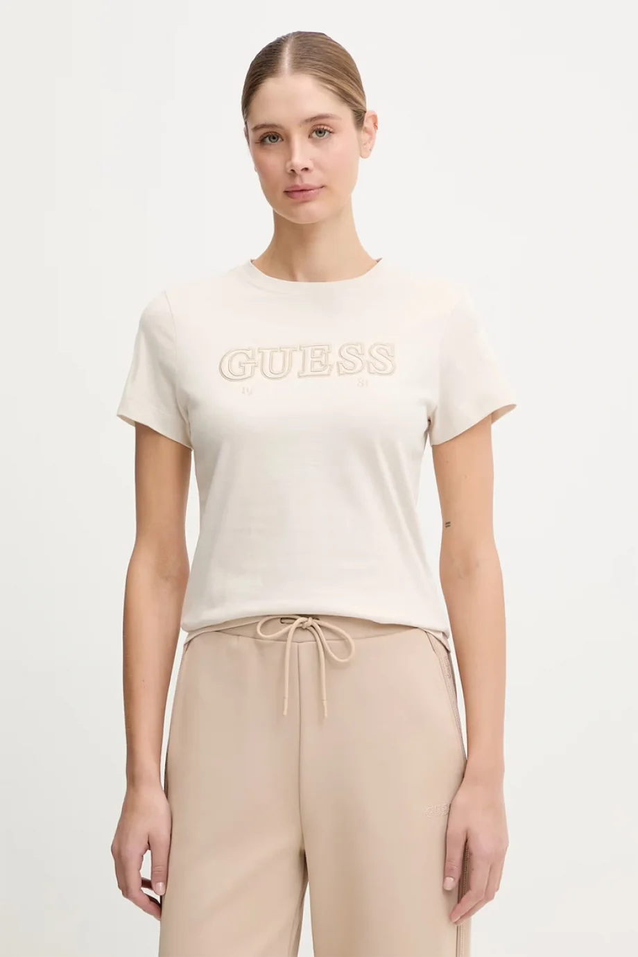 Guess Ketty Bisiklet Yaka Kısa Kollu Kadın Çok Renkli T-shirt V6RI10I3Z14-G1FV