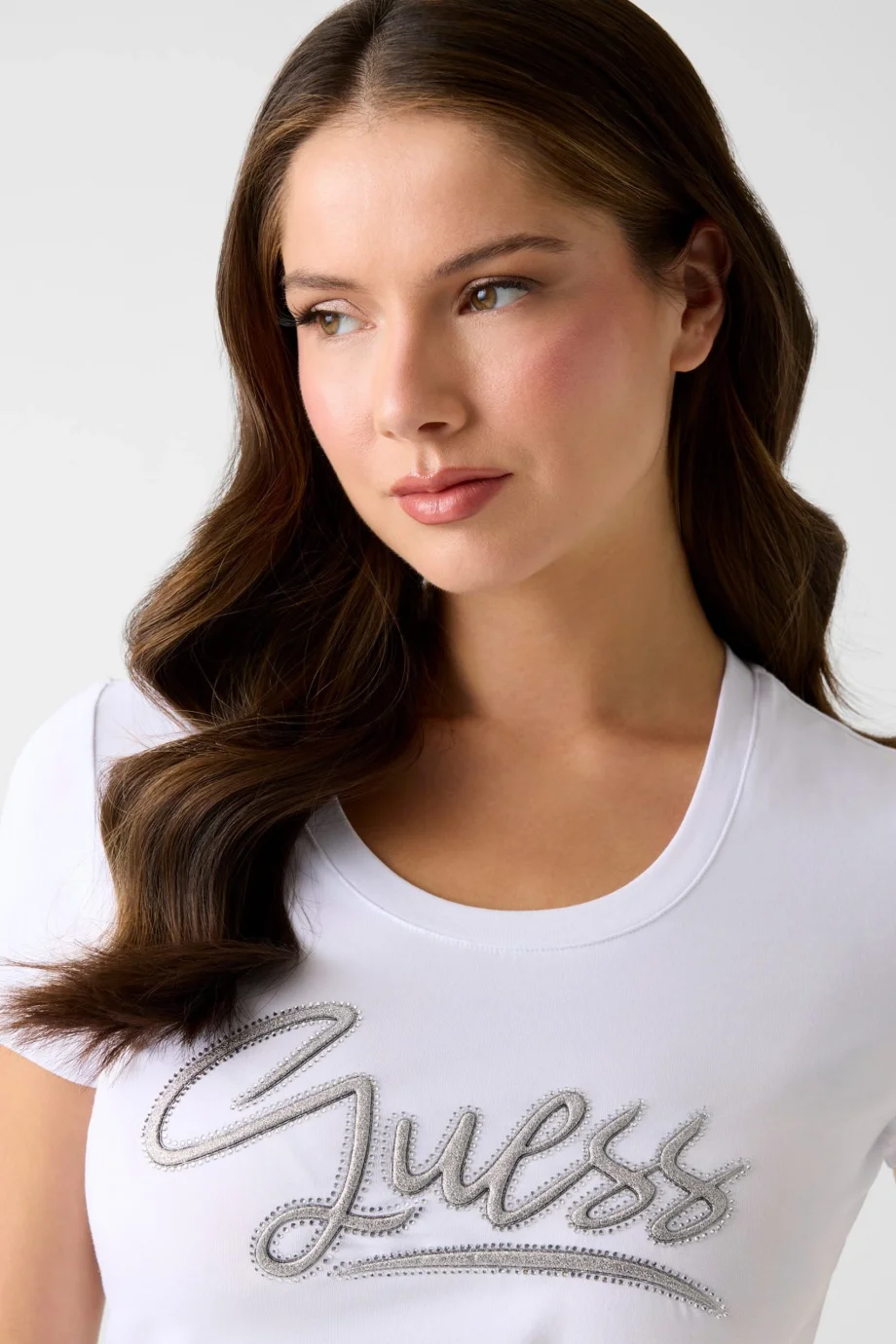 Guess Kısa Kollu Bisiklet Yaka Guess Yazılı Kadın Beyaz T-shirt W6RI24J1314-G011