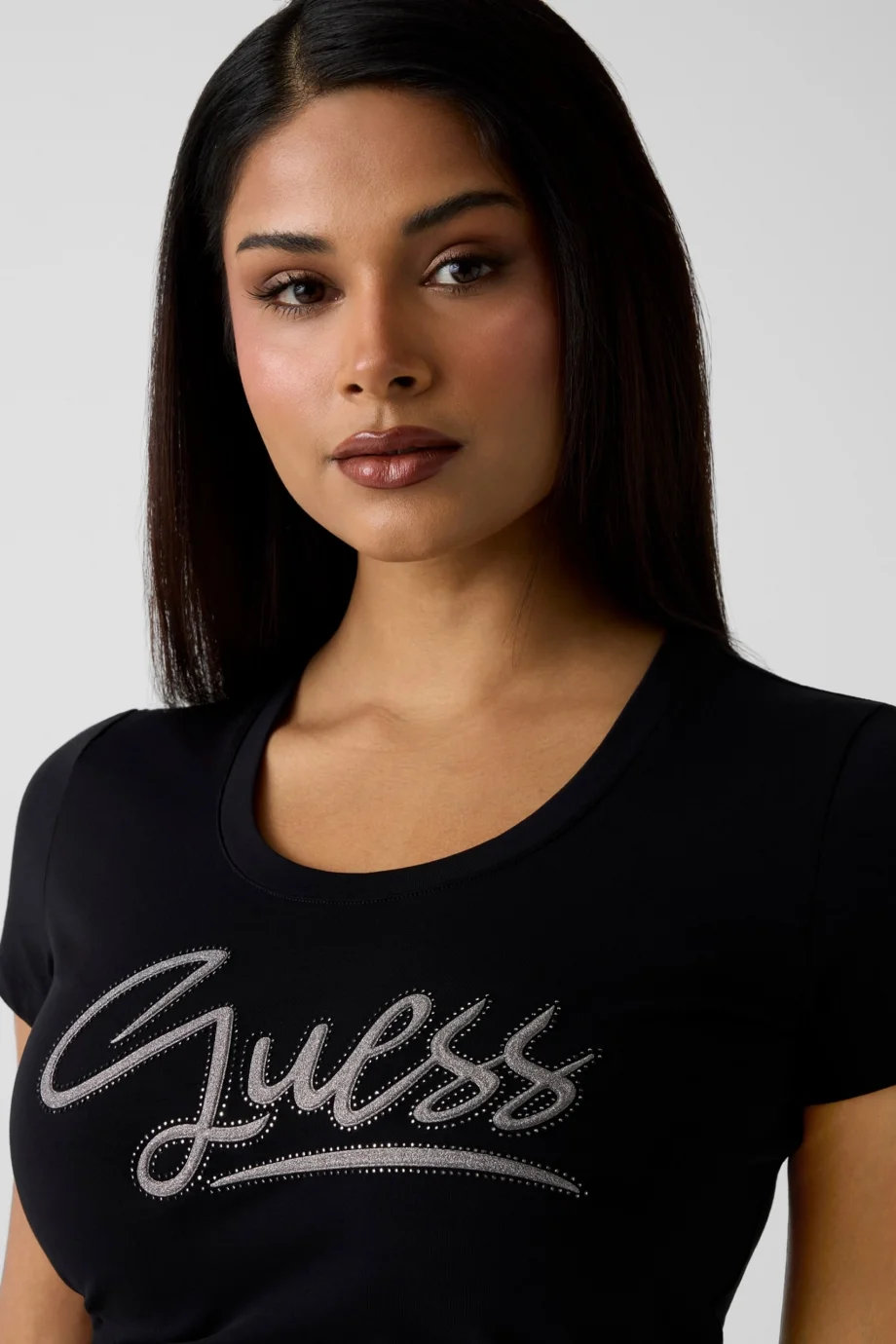 Guess Kısa Kollu Bisiklet Yaka Guess Yazılı Kadın Siyah T-shirt W6RI24J1314-JBLK