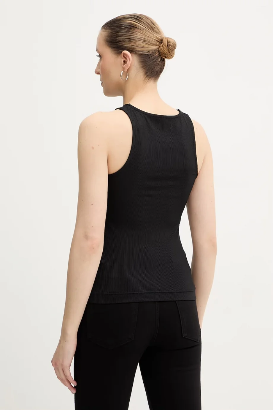 Guess Kolsuz Yuvarlak Yaka Guendalina Kadın Siyah Top W6RP39KD092-JBLK