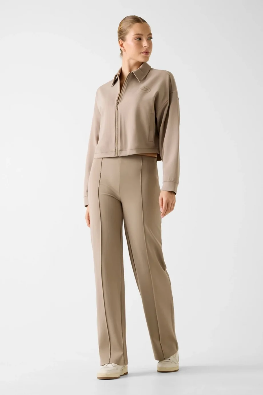 Guess Lia Düz Paça Kadın Bej Eşofman Altı V6RB04KCJY2-A117