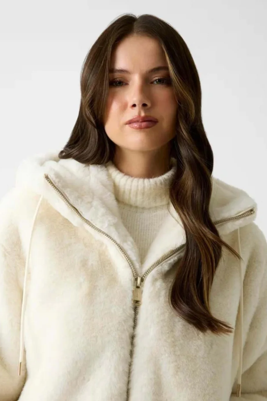 Guess Lucrezia Kadın Beyaz Kürk W5BL66W3890-G012