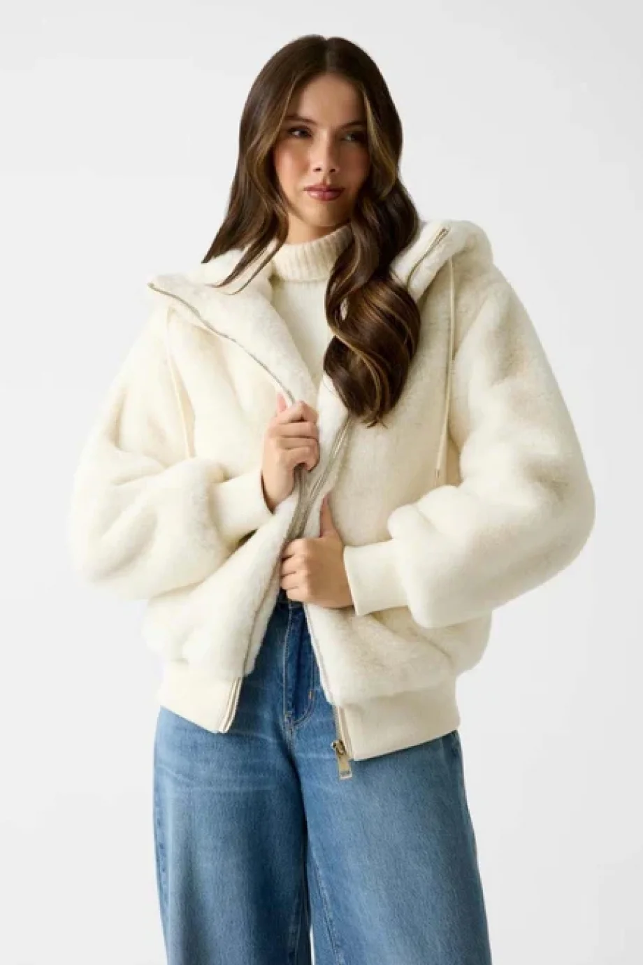 Guess Lucrezia Kadın Beyaz Kürk W5BL66W3890-G012