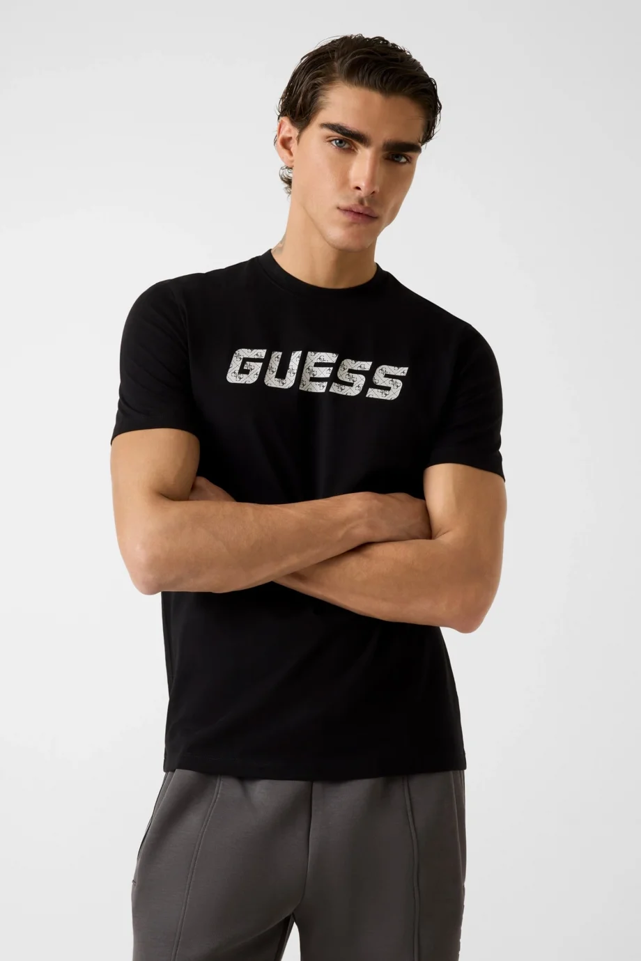 Guess Maska Bisiklet Yaka Kısa Kollu Erkek Siyah T-shirt Z6RI15I3Z14-JBLK