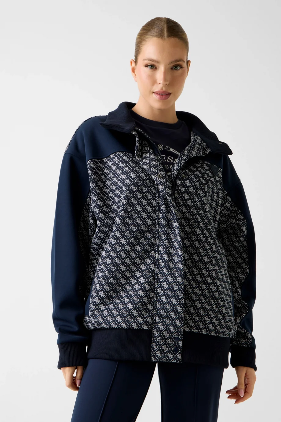 Guess Maya 4G Tam Fermuarlı Kadın Lacivert Ceket V6RL08K2042-FJBB