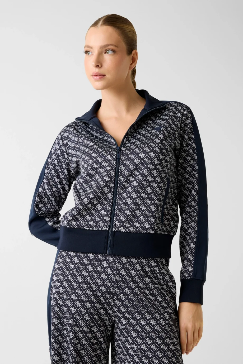 Guess Maya 4G Tam Fermuarlı Kadın Lacivert  Eşofman Üstü  V6RQ08K2042-FJBB