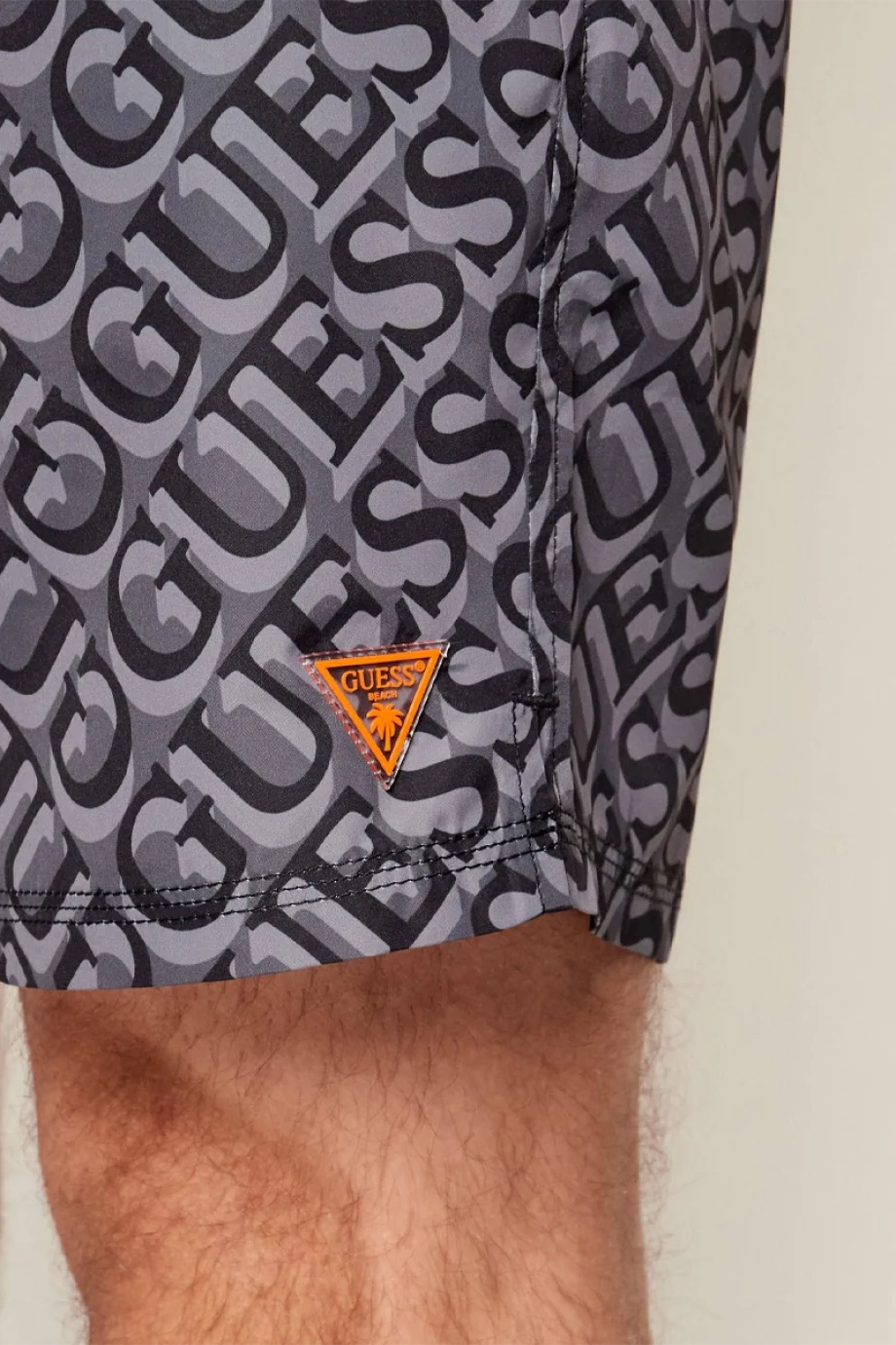 Guess New Onehundred Logolu Erkek Gri Mayo F6GT27WG2A2-P7VV