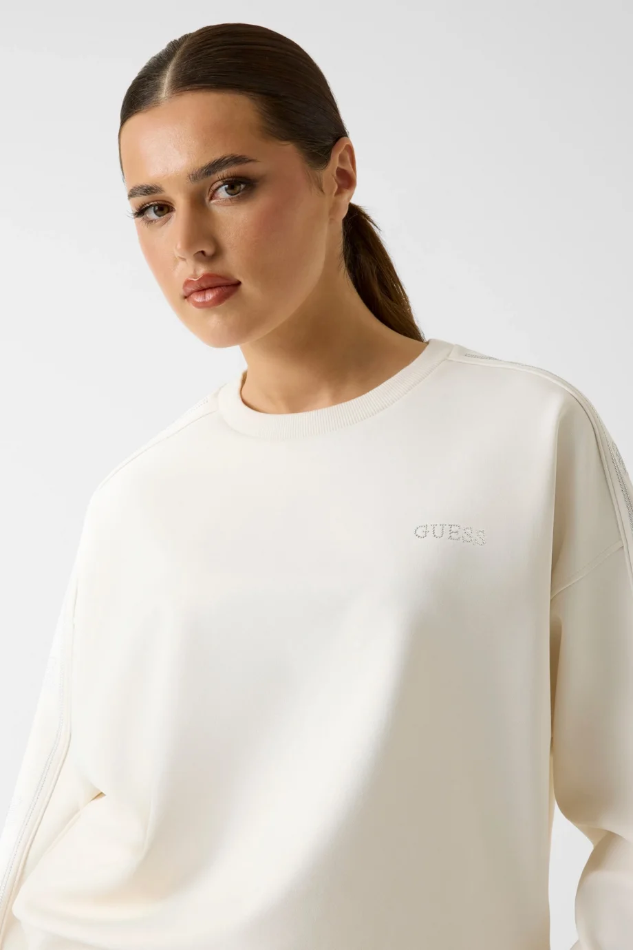 Guess Octavia Bisiklet Yaka Kadın Beyaz Sweatshirt V6RQ96KCX22-G027