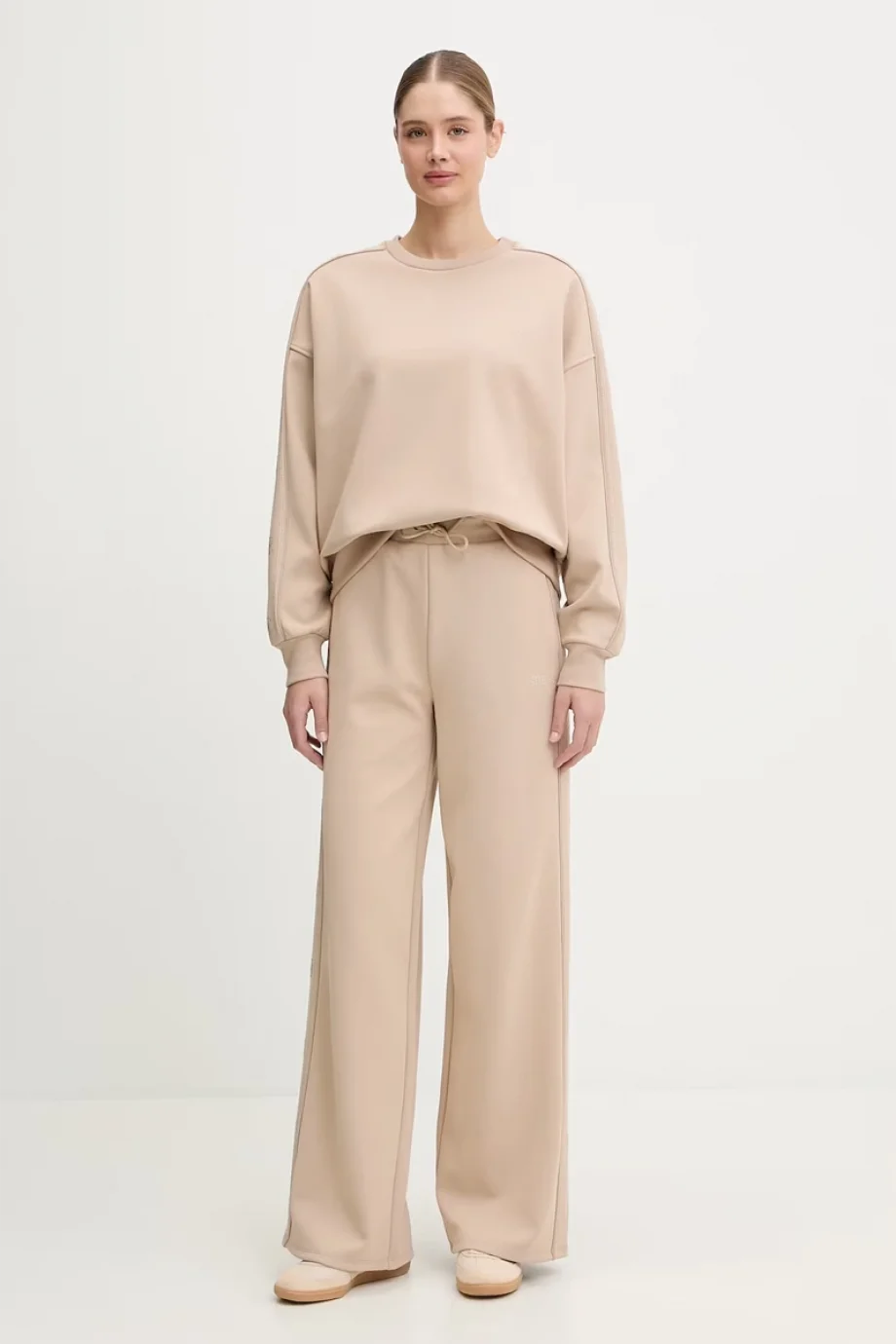 Guess Octavia Geniş Paça Kadın Bej Eşofman Altı V5BB12KCX22-G1BW