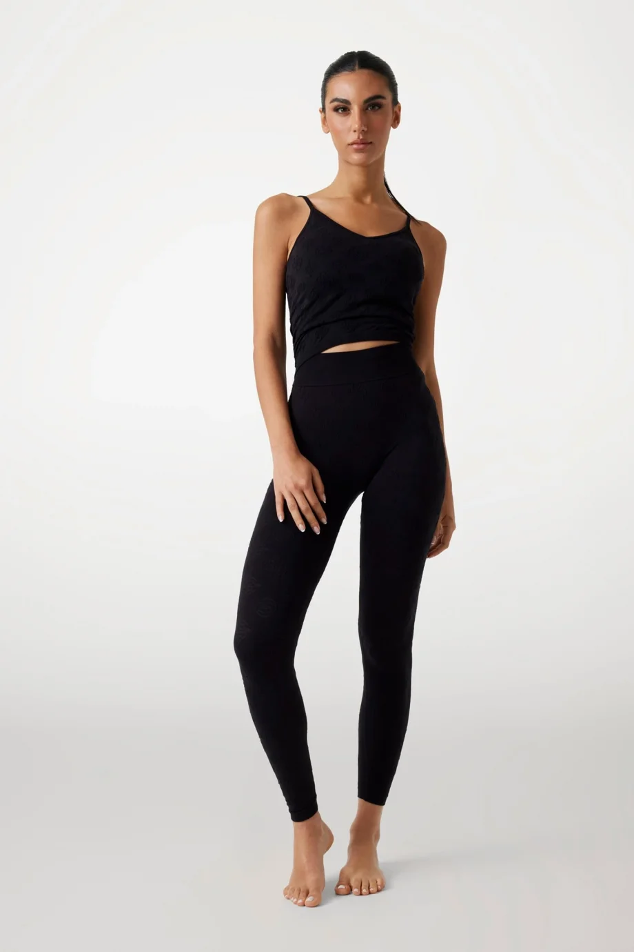 Guess Peony Kadın Siyah Aktif Top V5YP05Z3OA0-FJ8B