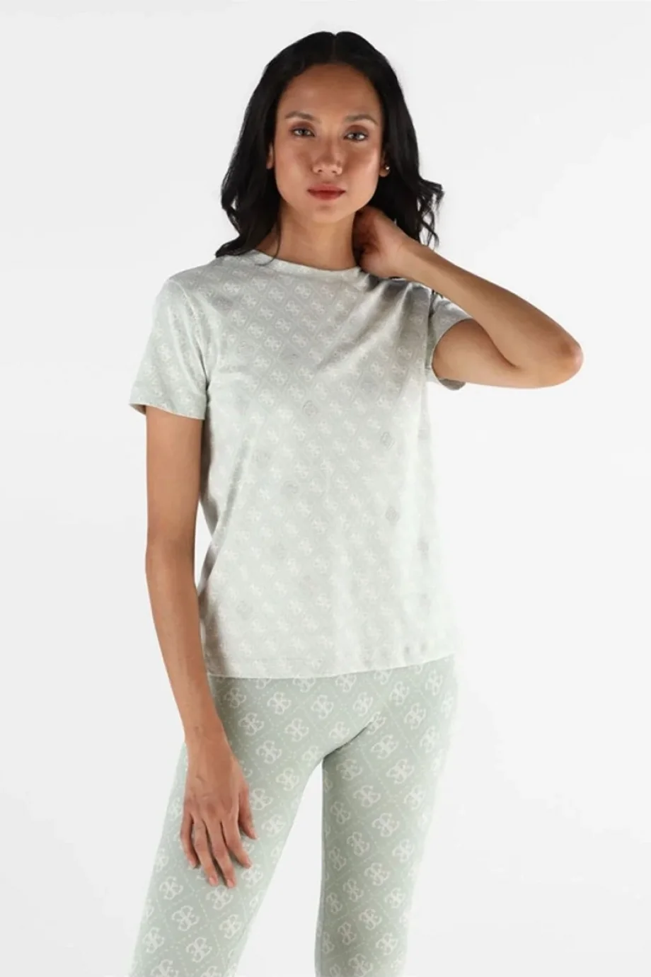 Guess Rhombus Kadın Çok Renkli Aktif Regular Fit T-Shirt V5BI14I3Z14-P8IR