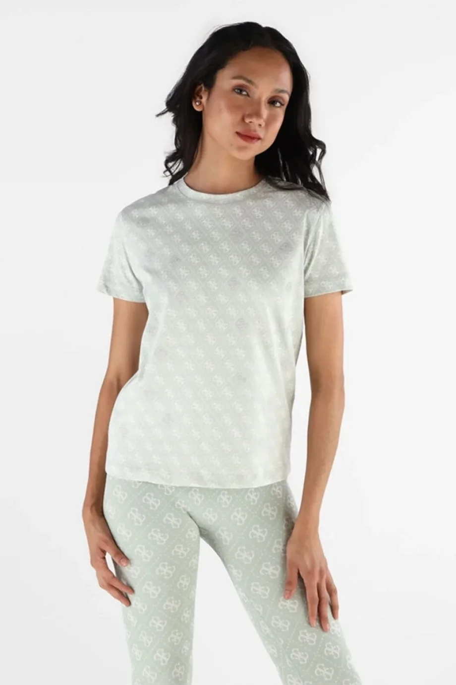 Guess Rhombus Kadın Çok Renkli Aktif Regular Fit T-Shirt V5BI14I3Z14-P8IR