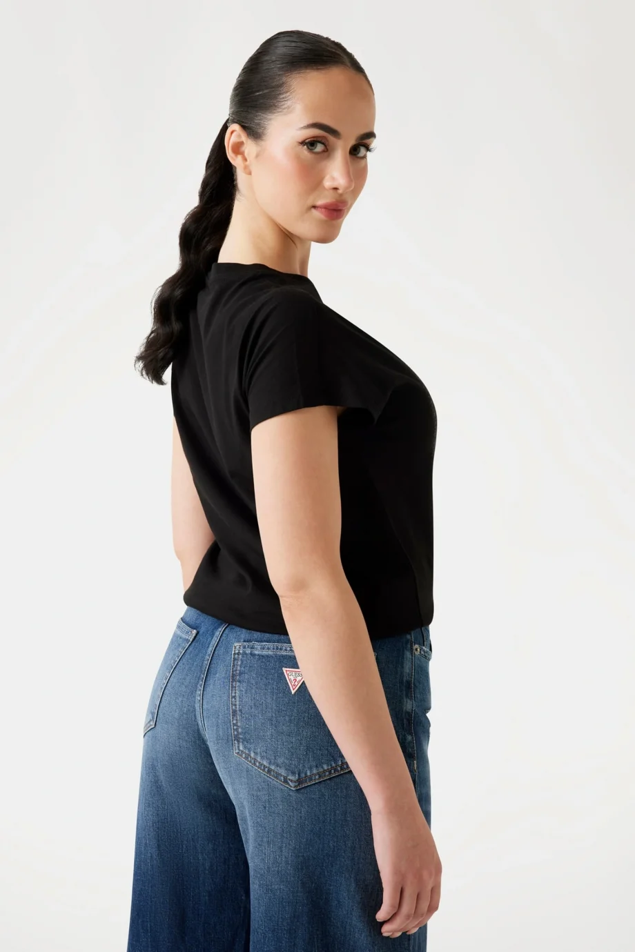 Guess Shaded Kadın Siyah Slim Fit T-Shirt W5YI14I3Z14-JBLK